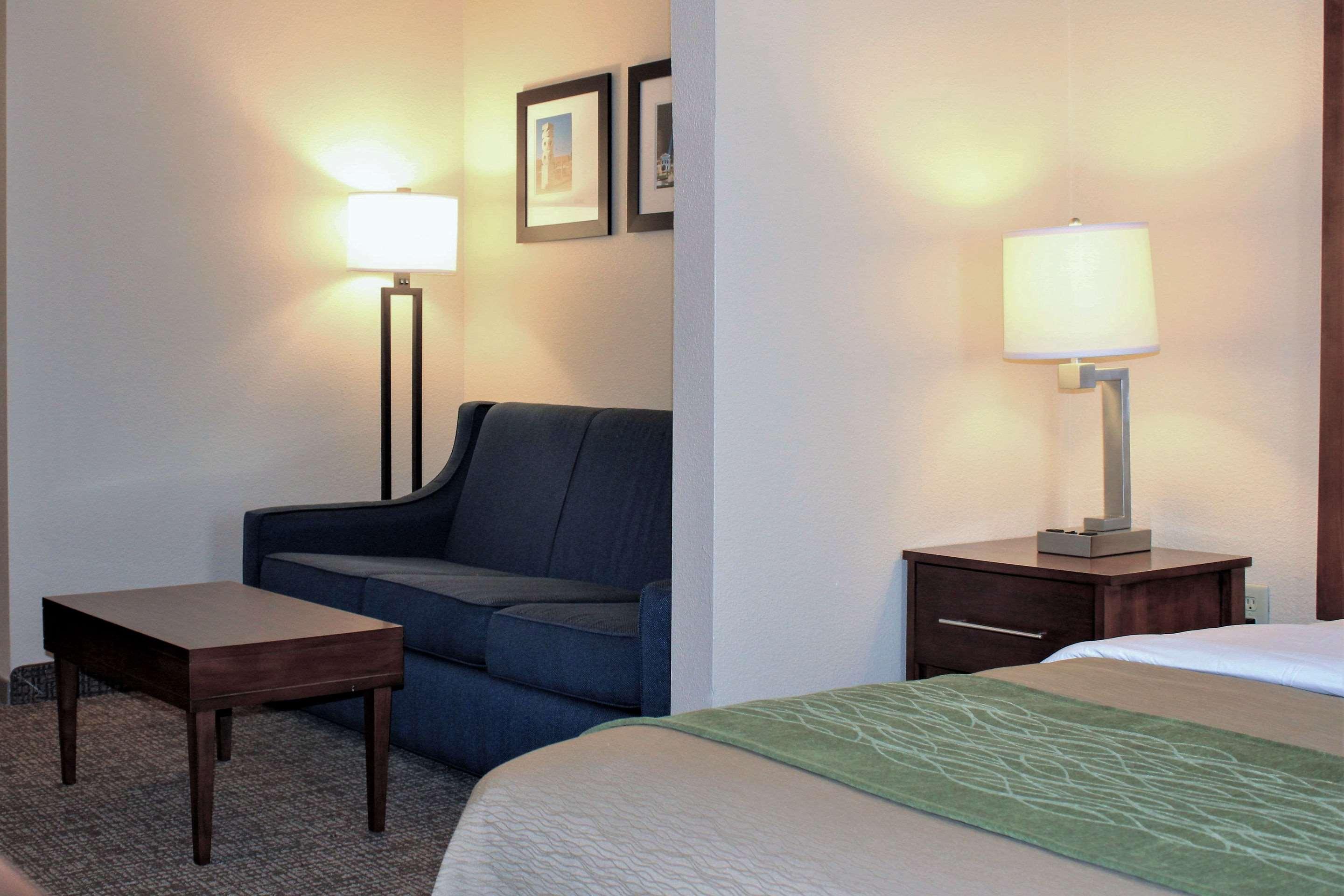 Comfort Inn & Suites St Louis - Chesterfield Exterior photo