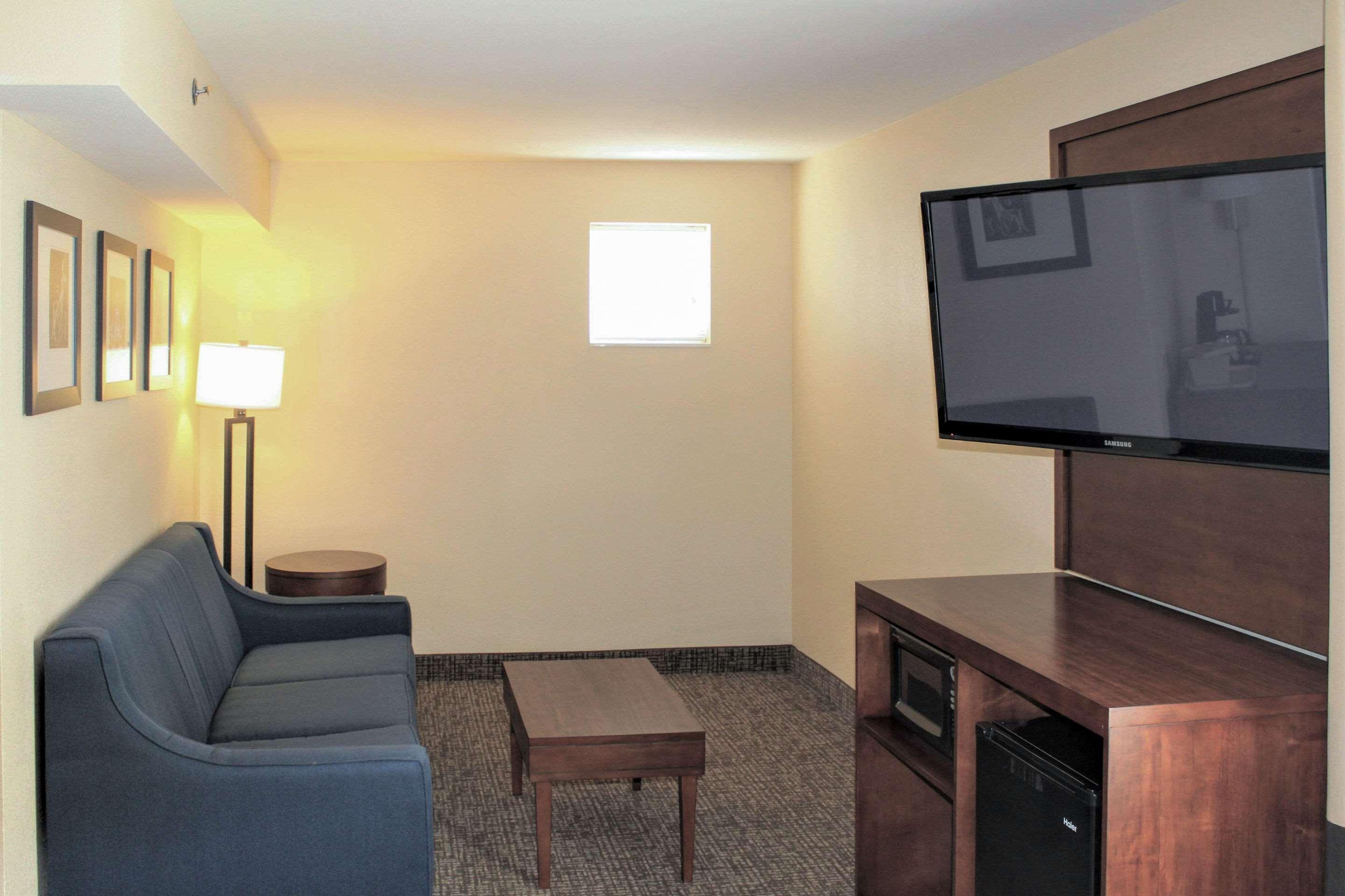 Comfort Inn & Suites St Louis - Chesterfield Exterior photo