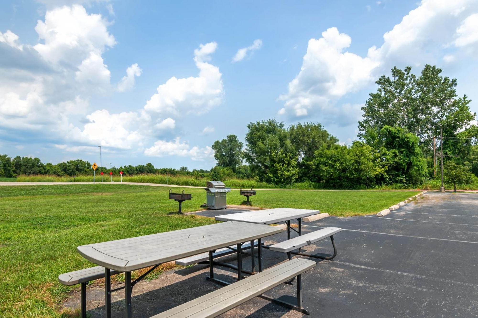Comfort Inn & Suites St Louis - Chesterfield Exterior photo